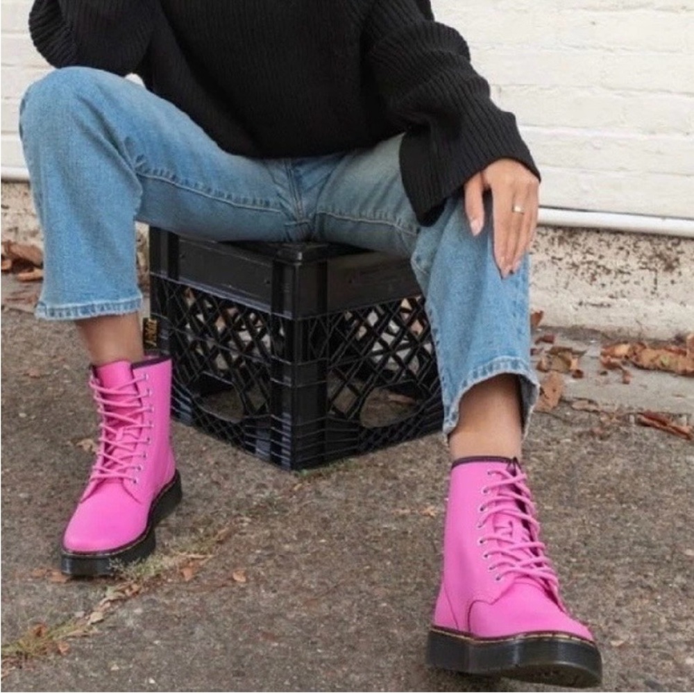 Dr. Martens Zavala Pink Combat Boots. Size 8